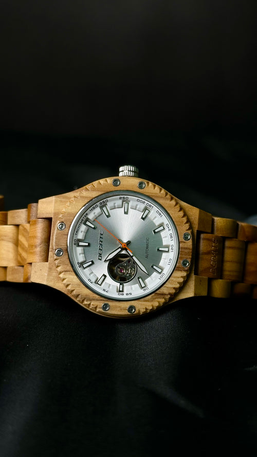 BEDATE Wooden With Mineral Scratch-Resistant Glass