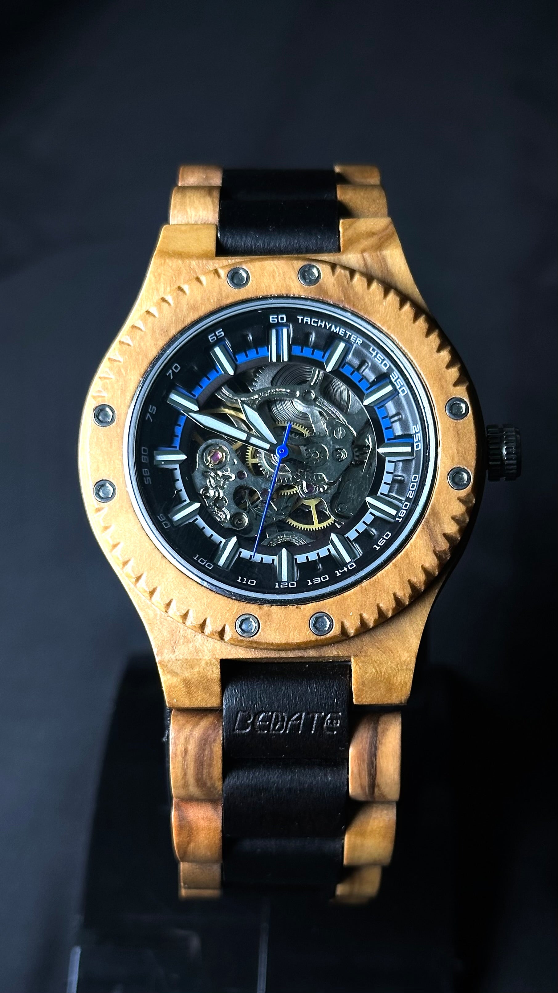 BEDATE Wooden With Mineral Scratch-Resistant Glass