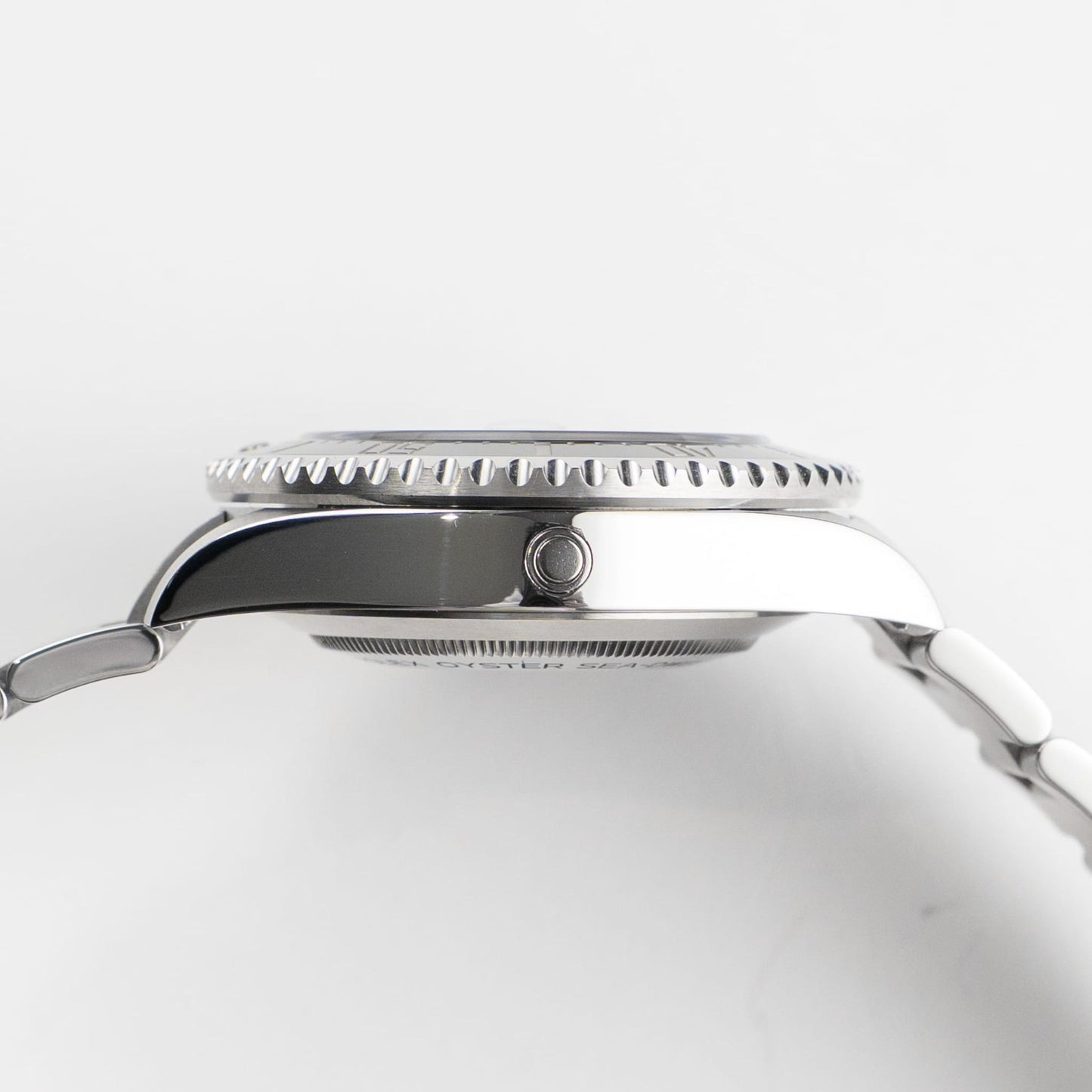 Rolex Sea-Dweller 126600 detail 7