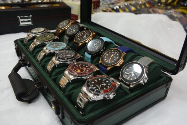 multicolour watches set circular design - x12