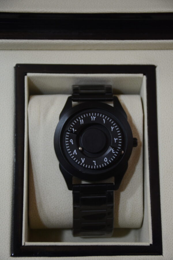 black body arabic font unique dial