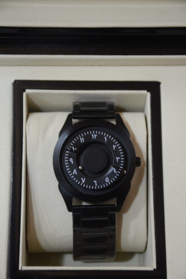 black body arabic font unique dial