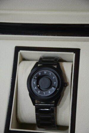 black body arabic font unique dial