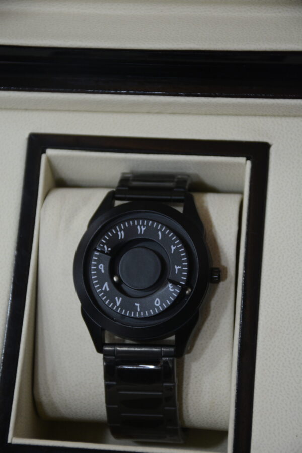 black body arabic font unique dial