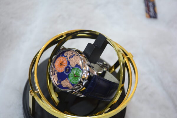 world dial black strip silver circle body watch - Unique